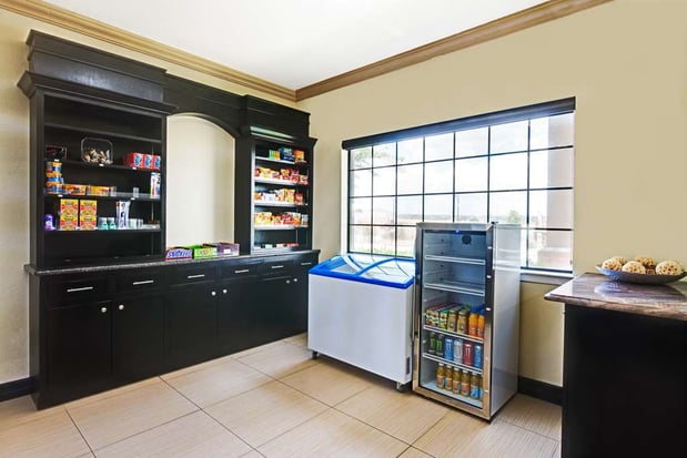 Images SureStay Plus by Best Western San Antonio Airport