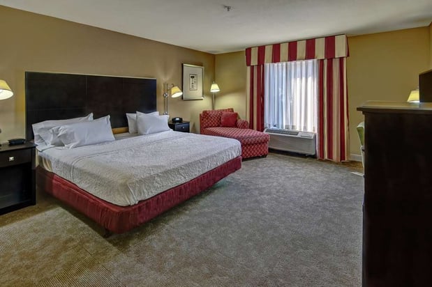 Images Hampton Inn Jacksonville-Anniston Area