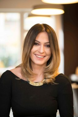 Simone - Friseur | Clarissa Held Hairstyling | München