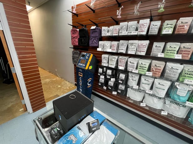 Images CoinFlip Bitcoin ATM - Vapor Maven (Omaha)