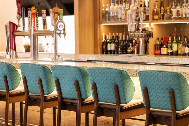 Images Holiday Inn & Suites Oakland - Airport by IHG