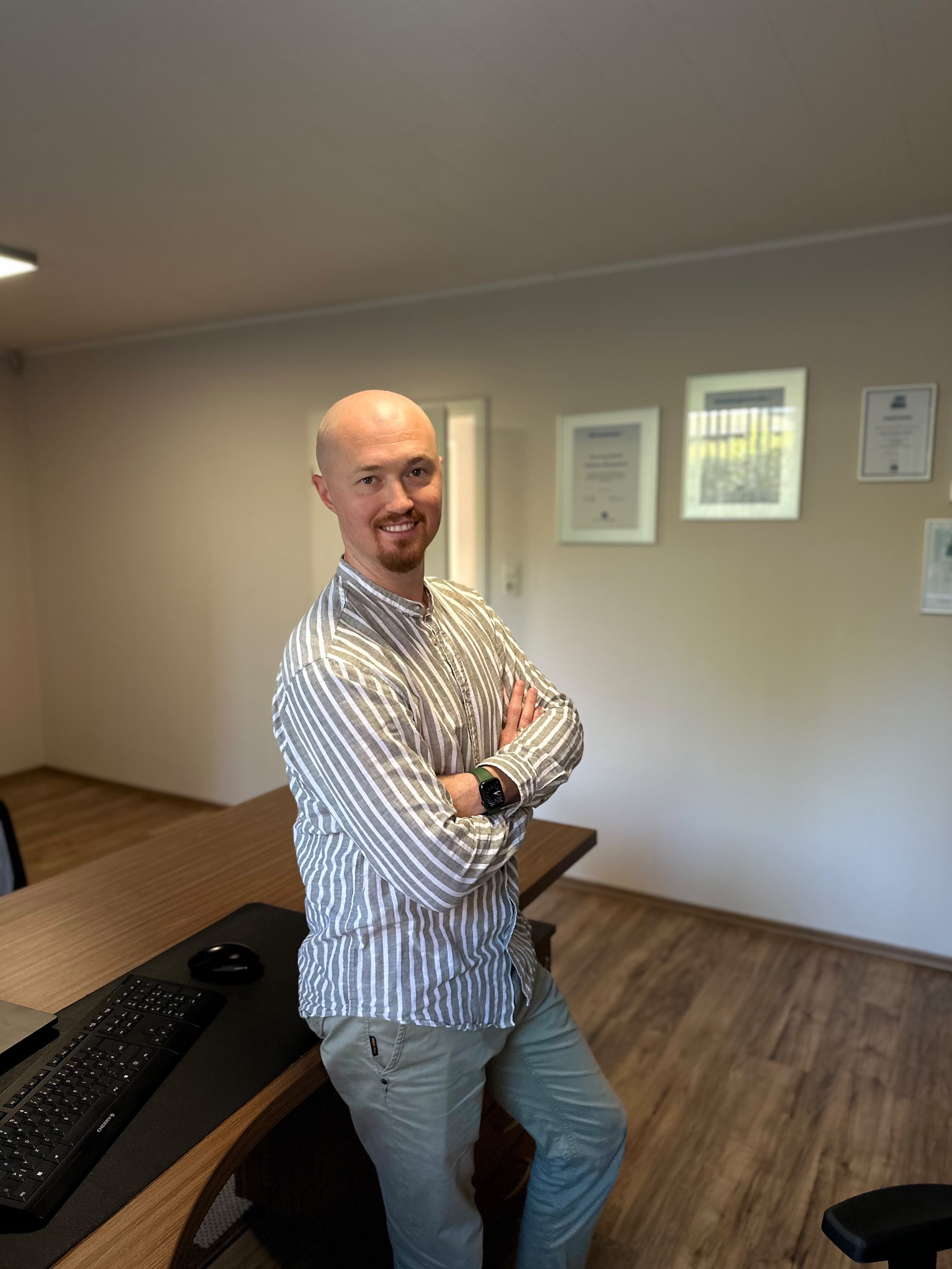 AXA & DBV Versicherung Jeremy Bischof in Minden, Lübbecker Straße 4 in Minden