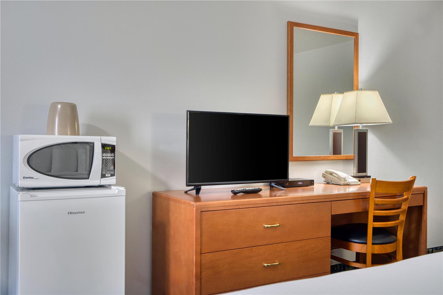 Images SureStay Plus by Best Western Lethbridge