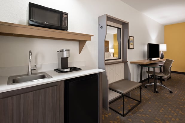Images Holiday Inn Pearl - Jackson Area by IHG