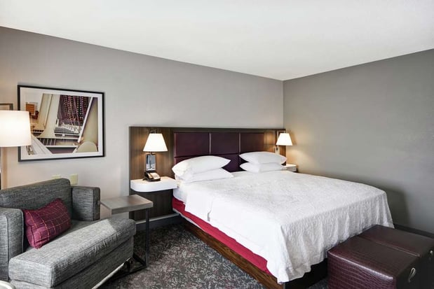 Images Hampton Inn & Suites Columbus-Easton Area