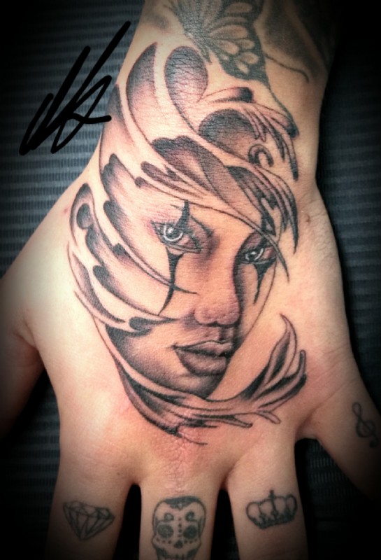 Bild 1 von Crazy & Beauty Tattoo