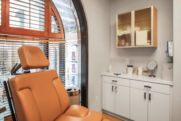 Images Moy, Fincher, Chipps Facial Plastics & Dermatology - Beverly Hills