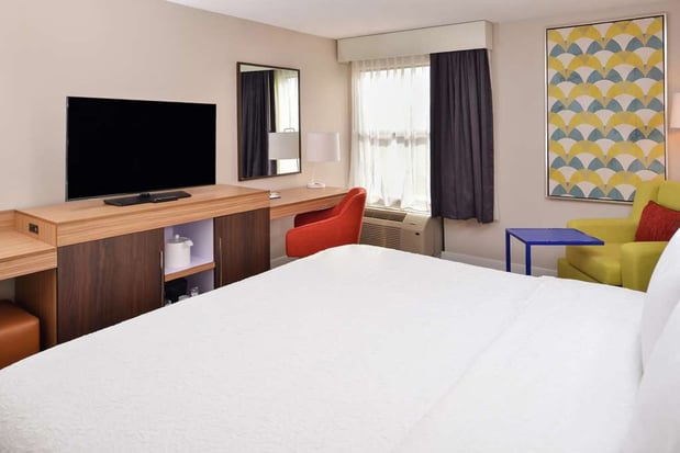 Images Hampton Inn Greensboro-East