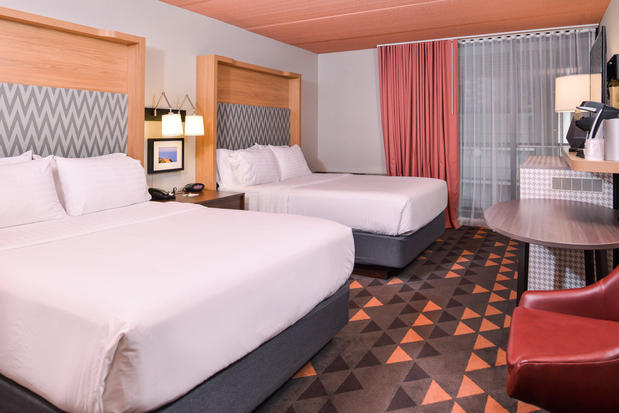 Images Holiday Inn Auburn-Finger Lakes Region by IHG