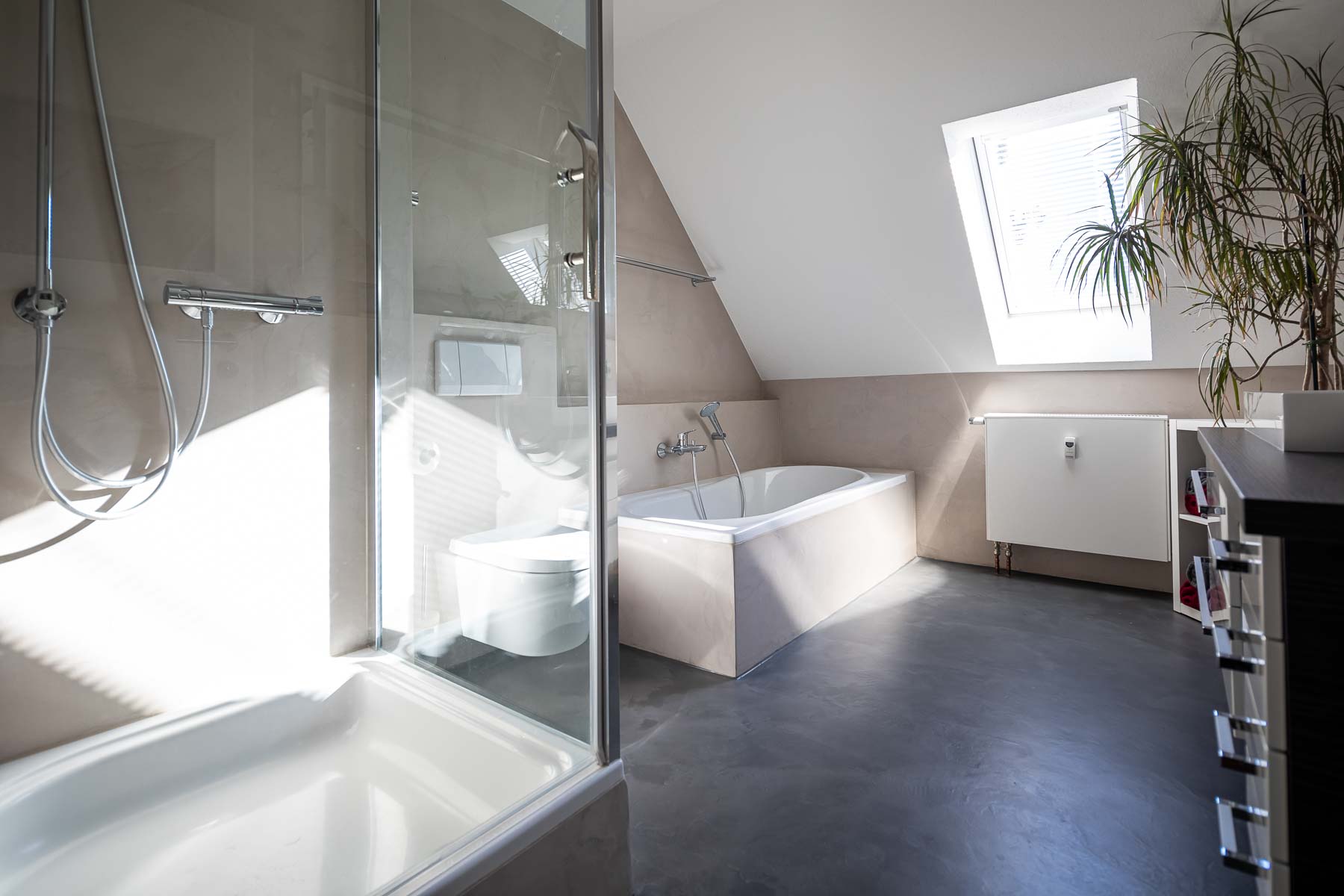 Wolfseher Raum + Farbe, Oedenberger Straße 151 in Nürnberg