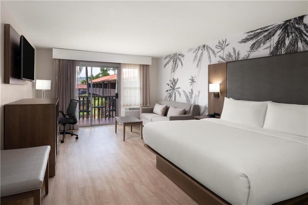 Images Best Western Plus Pepper Tree Inn