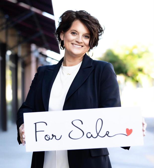 Images Heather E. Adams, REALTOR | Keller Williams