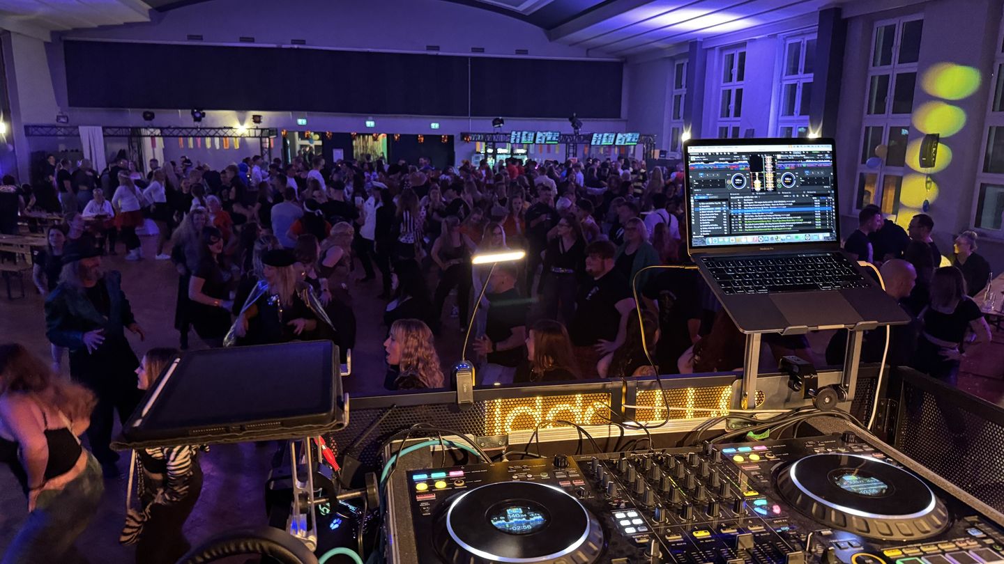 DJ Dobbi | Hochzeit • Event • Geburtstag, Äußere Crimmitschauer Str. 5 in Meerane