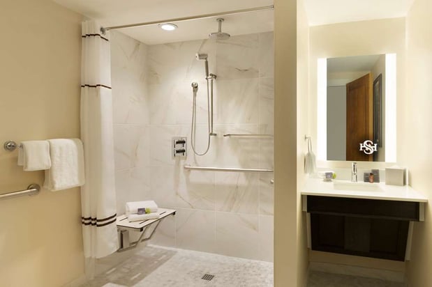 Images Hotel Saranac, Curio Collection by Hilton