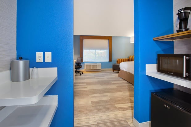 Images Holiday Inn Express & Suites Wooster by IHG