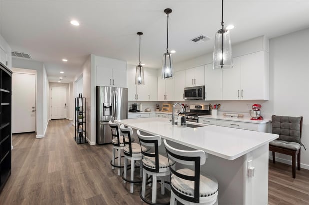 Images Realty ONE Group: Melissa Gasper