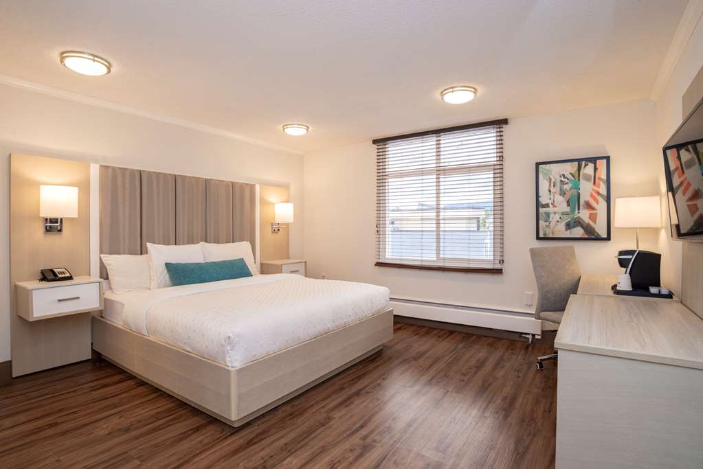Best Western Dorchester Hotel in Nanaimo: 1 King Boardroom Suite Premiere