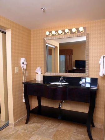 Images Hampton Inn & Suites-Knoxville/North I-75
