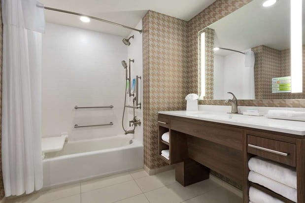 Images Home2 Suites by Hilton Portland Airport OR