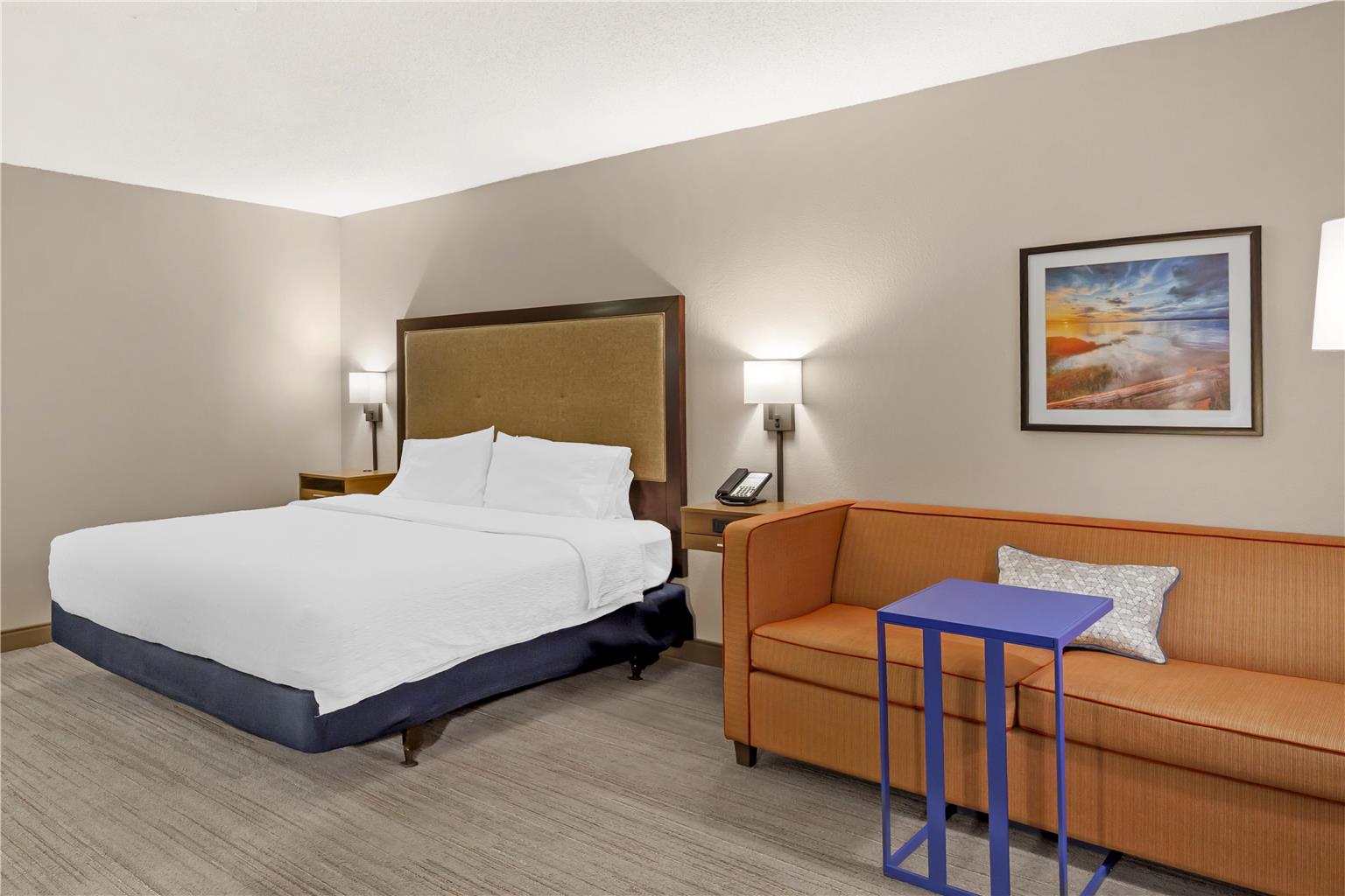 Guest room 
