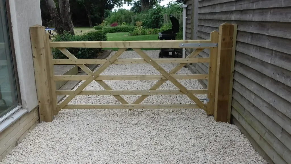 Images Milan Fencing & Landscaping