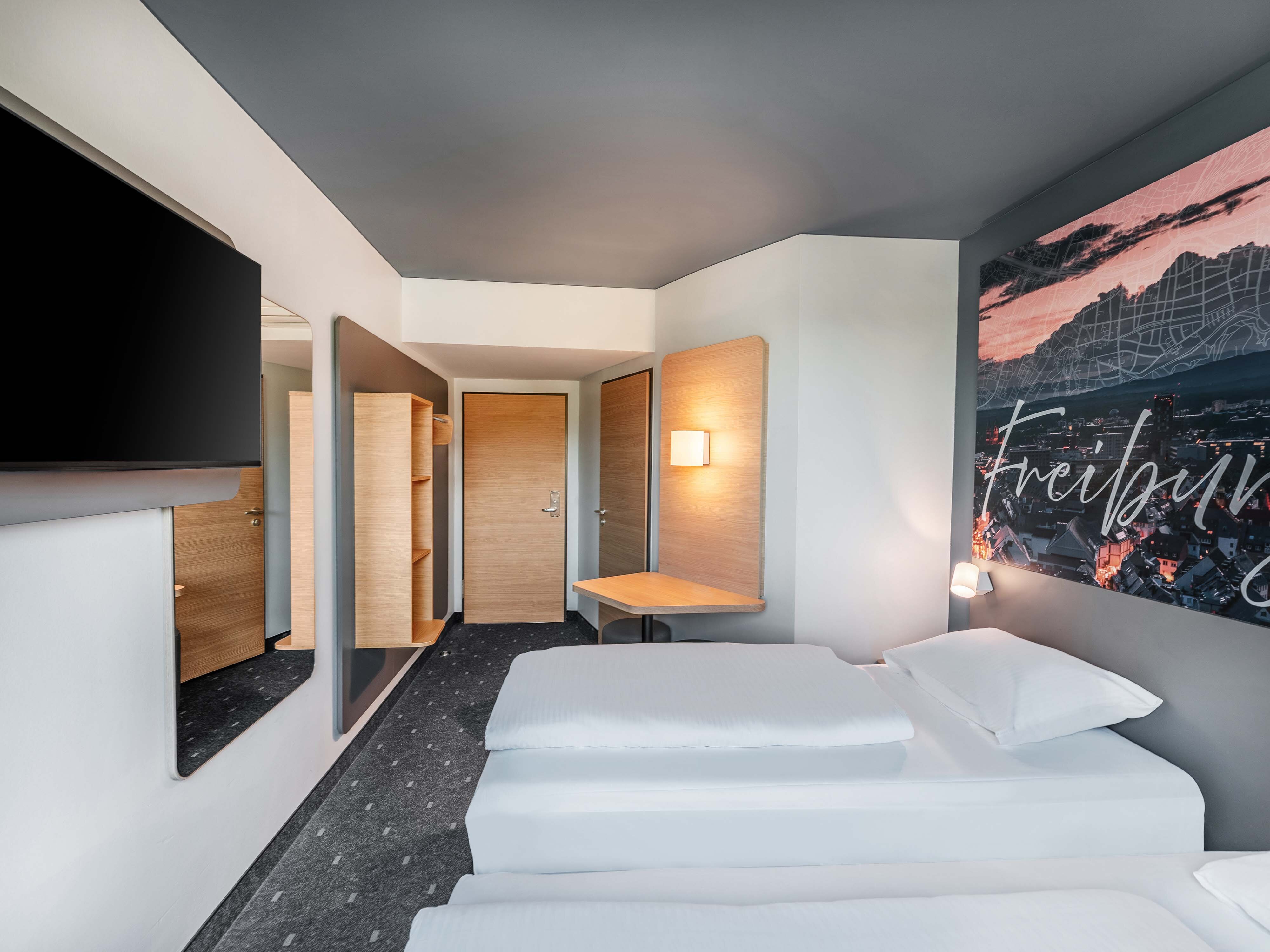 B&B HOTEL Freiburg-Süd, Munzinger Straße 1b in Freiburg