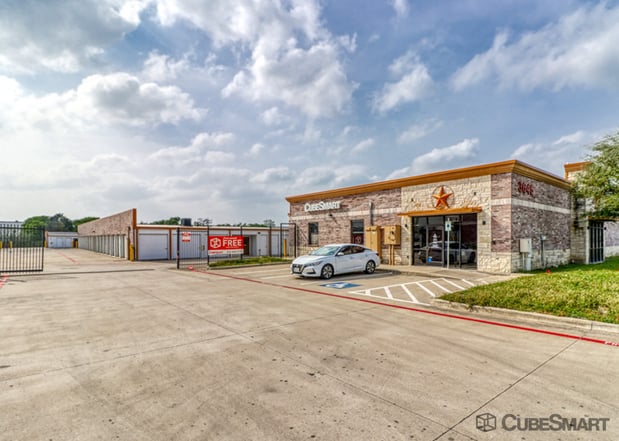 Images CubeSmart Self Storage