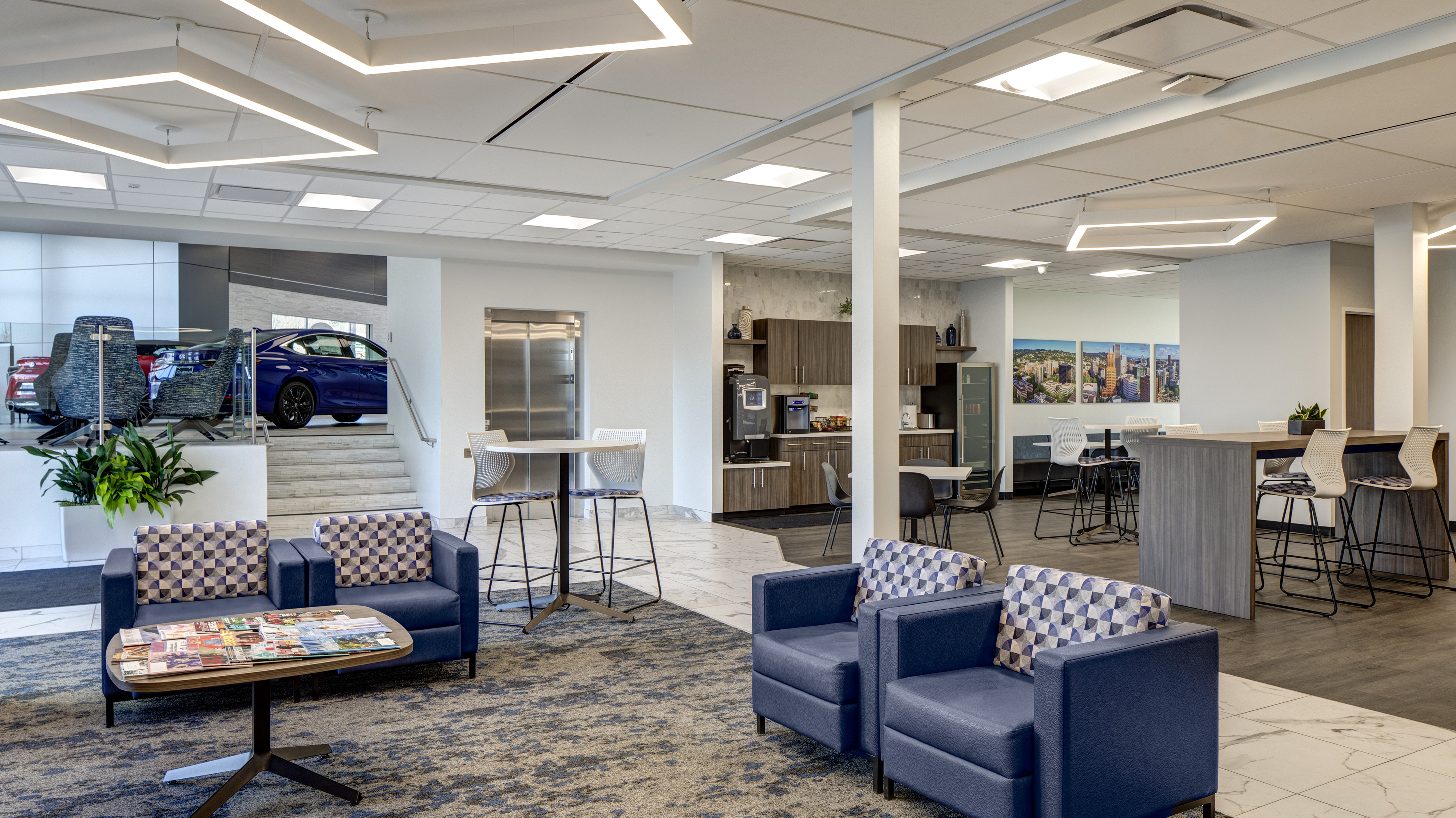 The waiting area at the Lexus of Portland service center