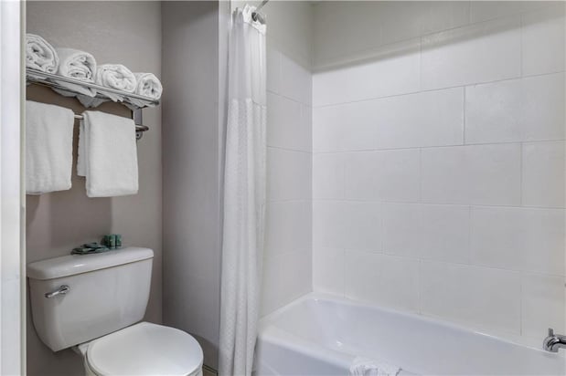 Images Best Western Limestone Inn & Suites