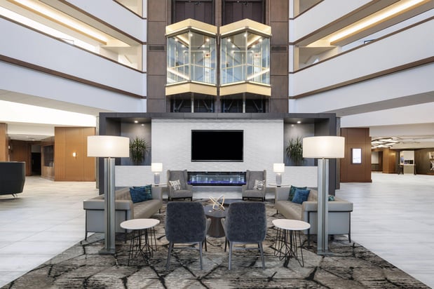 Images Crowne Plaza Lansing by IHG