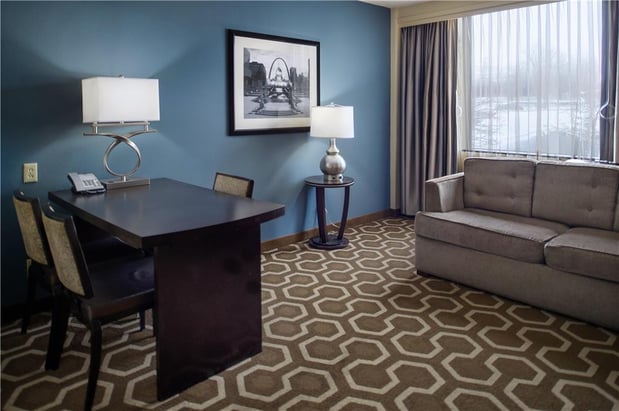 Images Embassy Suites by Hilton St. Louis Airport