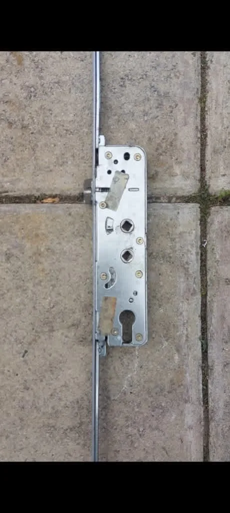 Images Revolution Locksmith Merseyside