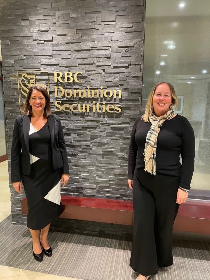 Liz and Suz resized .jpg