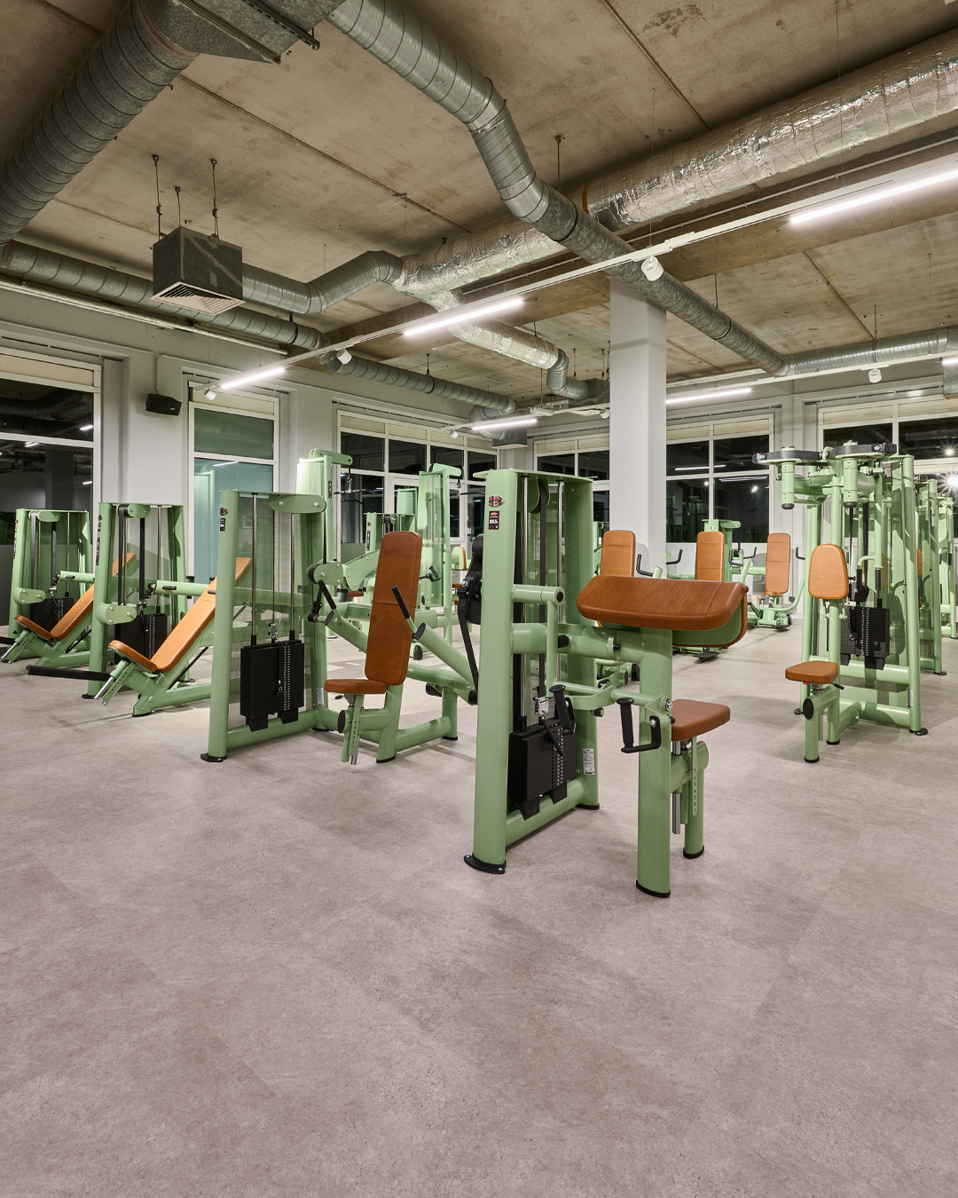 McFIT Fitnessstudio Köln-Ehrenfeld, Herbrandstraße 9 in Köln
