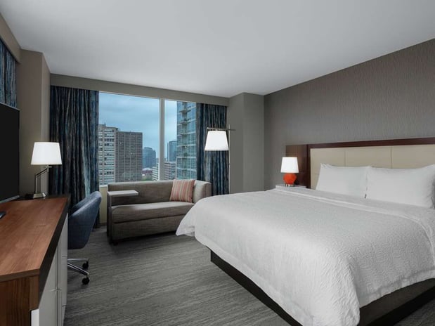 Images Hampton Inn Chicago McCormick Place