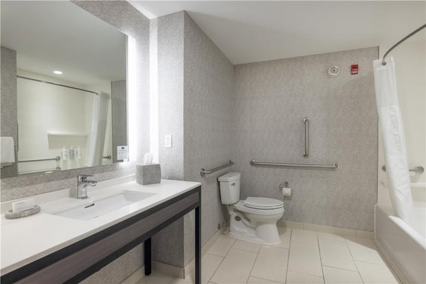 Images Hampton Inn & Suites Portsmouth Downtown