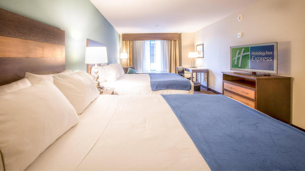 Images Holiday Inn Express Wichita South by IHG
