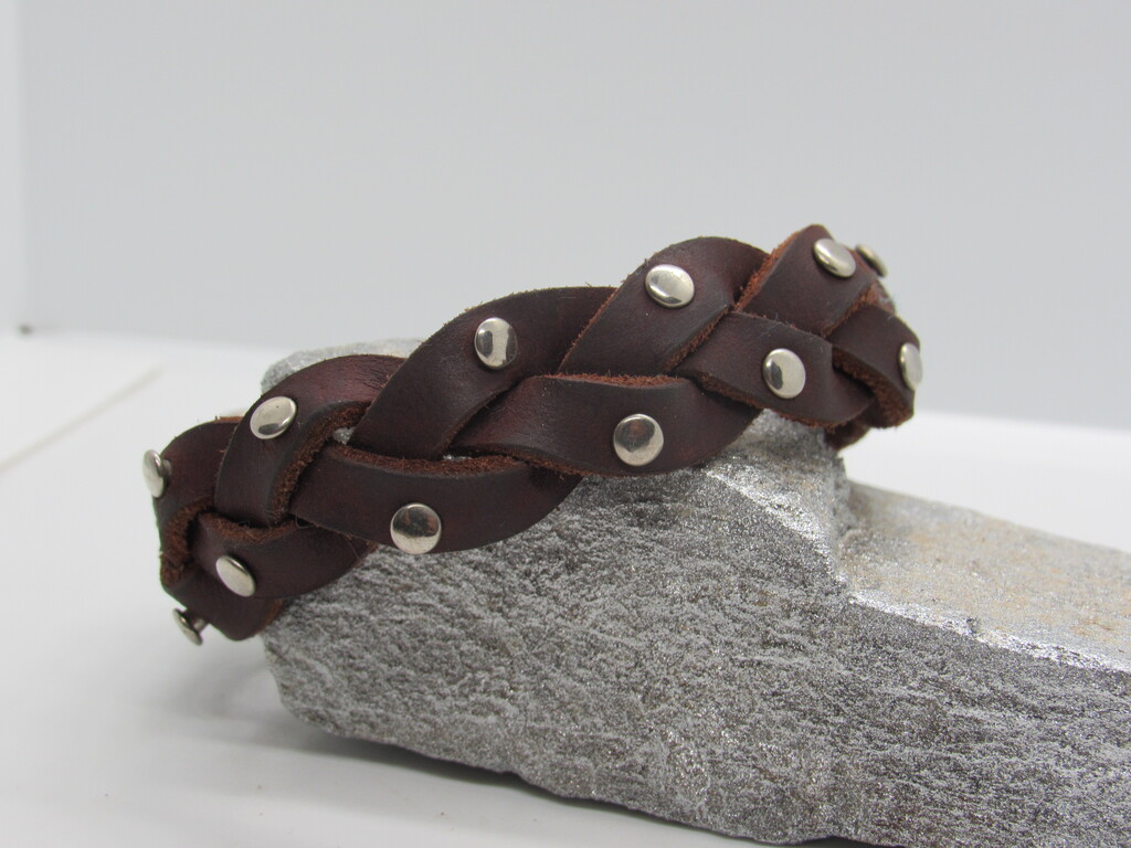 Images Iconic Leather