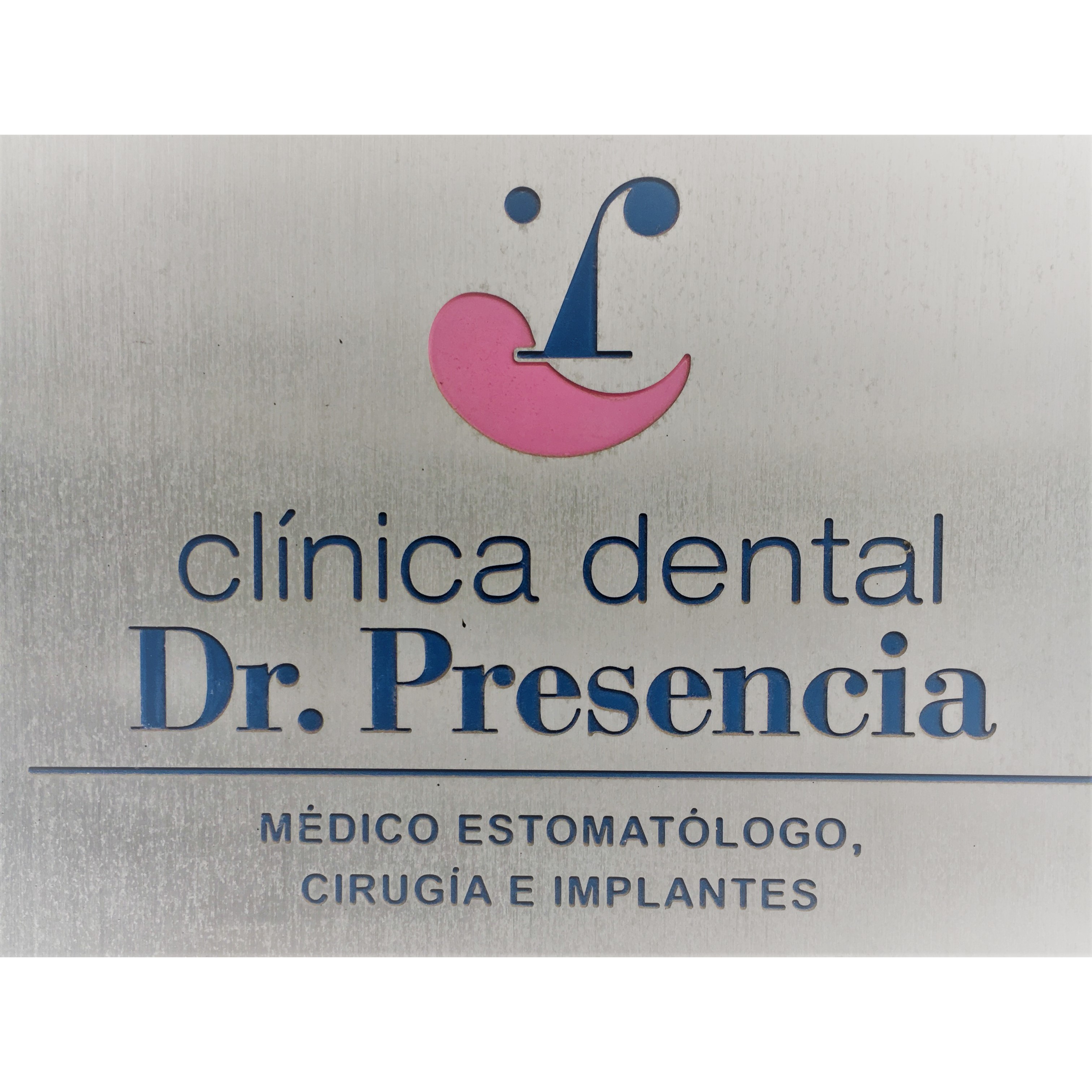 Clinica Doctor Presencia Logo