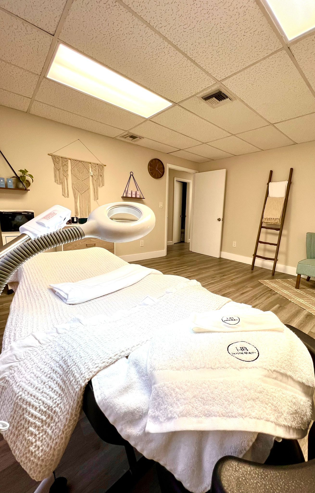 Huggie Beauty Skin Care Treatments Room