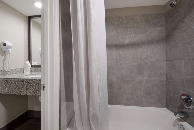 Images SureStay Plus by Best Western San Antonio North