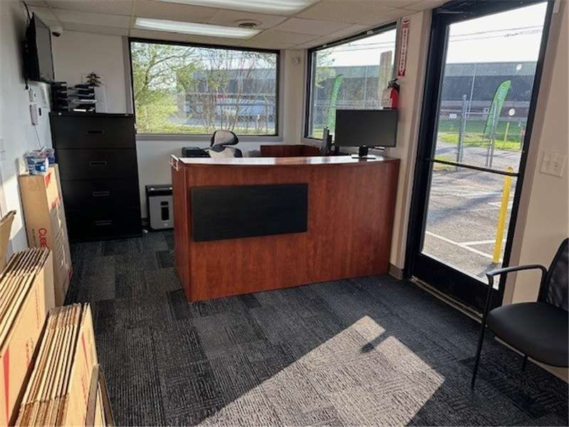 Office - Extra Space Storage at 123 Davis St, Portland, TN 37148