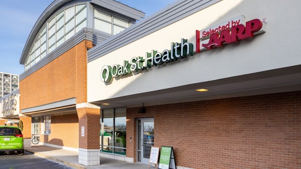 Images Oak Street Health Harwood Heights Primary Care Clinic