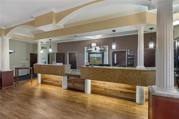 Images Best Western Plus Shamrock Inn & Suites