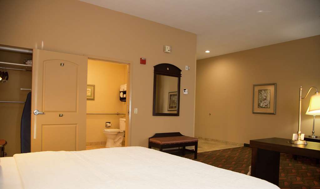 Guest room