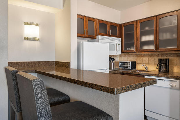 Images Staybridge Suites Oklahoma City-Quail Springs by IHG