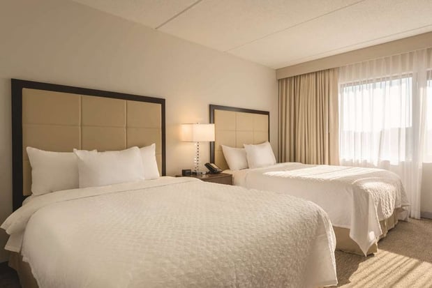 Images Embassy Suites by Hilton Milwaukee Brookfield