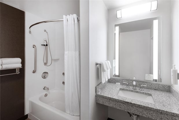 Images Hilton Garden Inn Grand Forks-UND