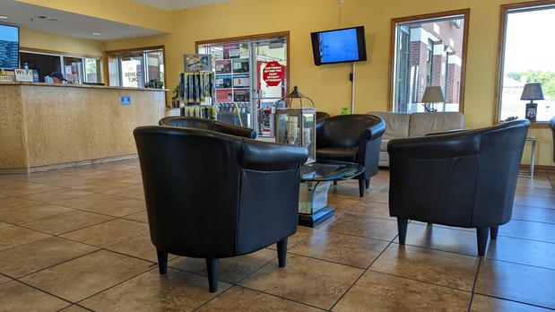 Images Kwik Kar Wash & Automotive Center of Round Rock