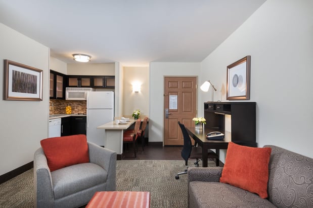 Images Staybridge Suites Chantilly Dulles Airport by IHG